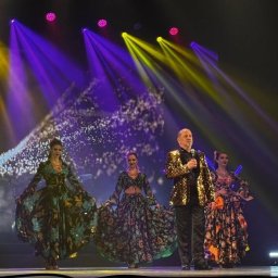 "Время Золото": вечер искренности и шансона на Арбате