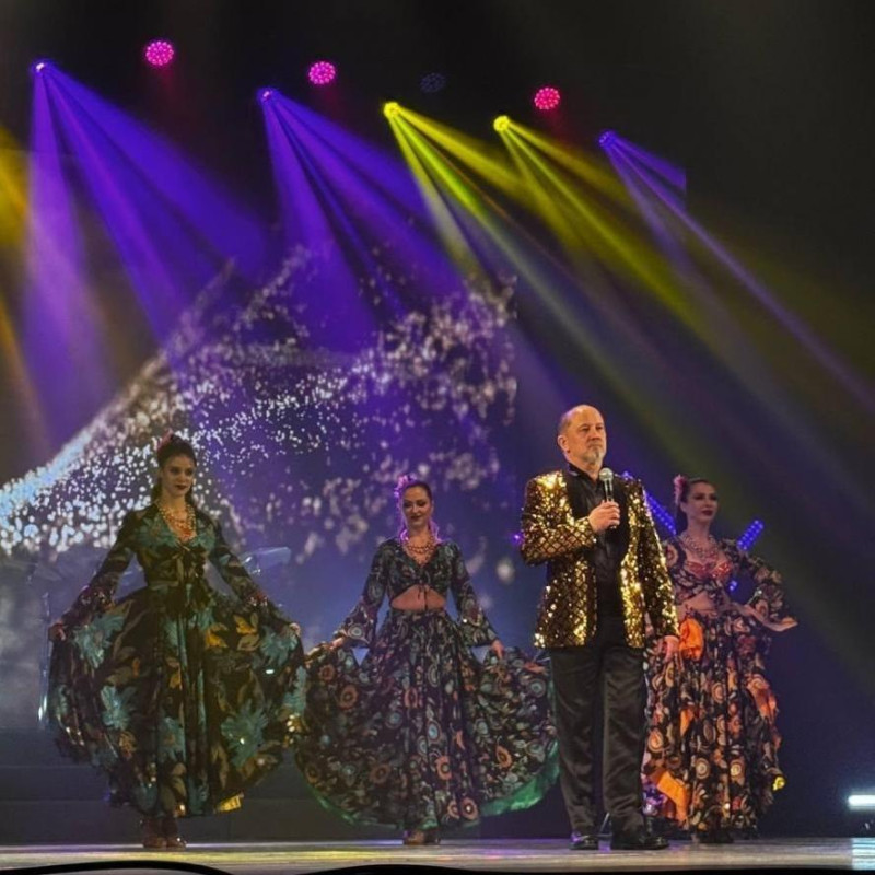 "Время Золото": вечер искренности и шансона на Арбате